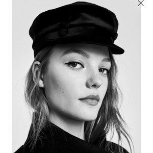ZARA Black Velvet Messenger Captains Cap Hat